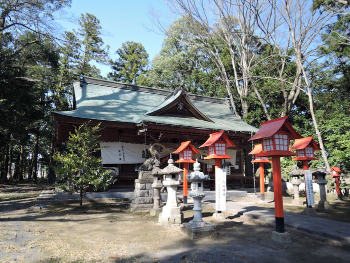 高椅神社の境内